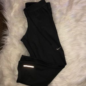 Nike Dri-Fit crop leggings